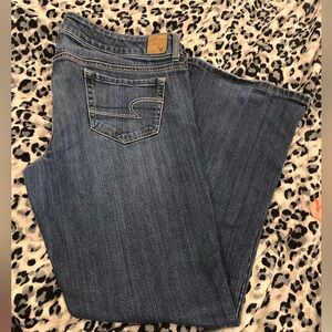 American Eagle Favorite Boyfriend Jean